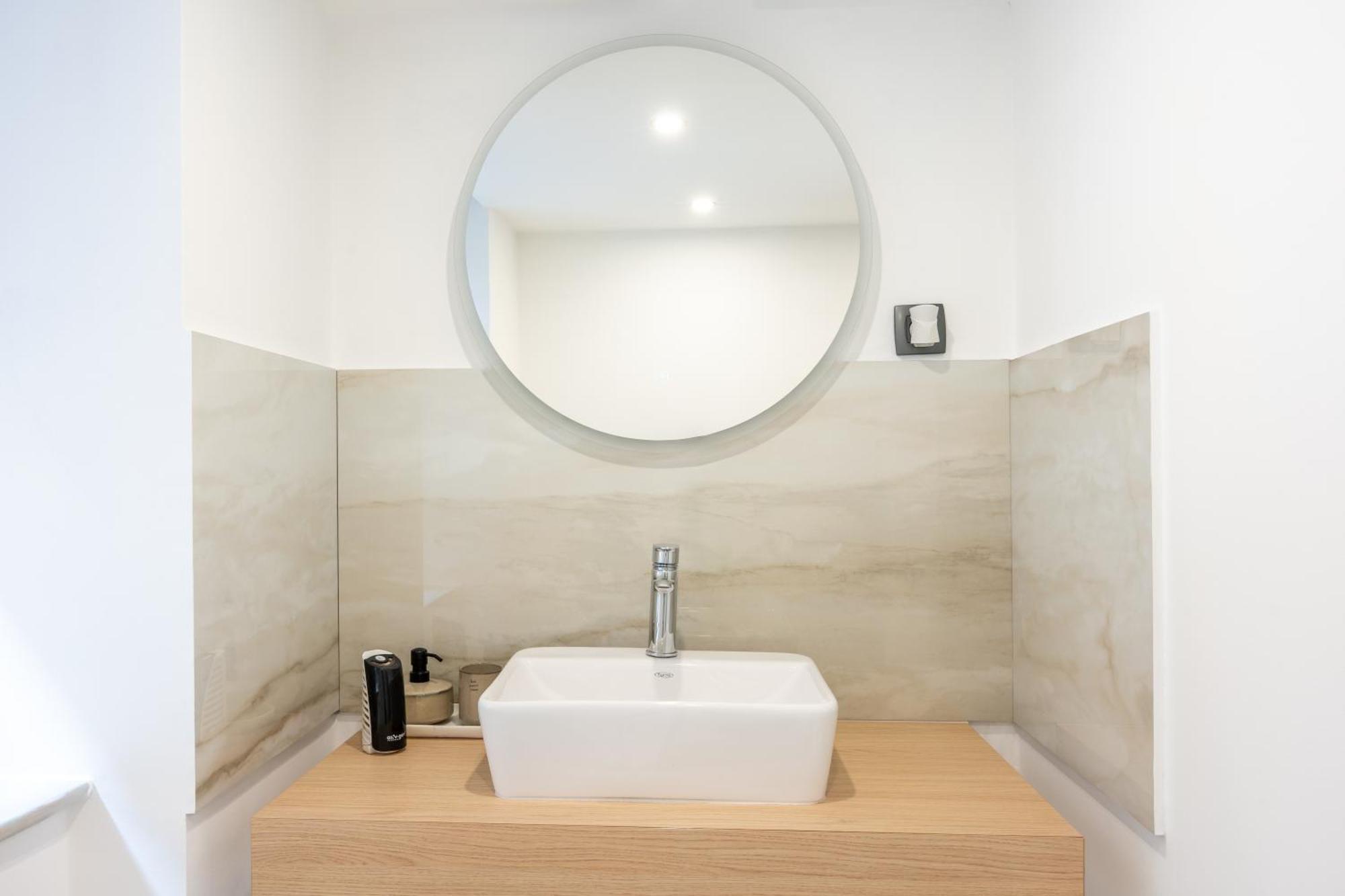 Staywithus , Ground Floor ซาเกร็บ ภายนอก รูปภาพ